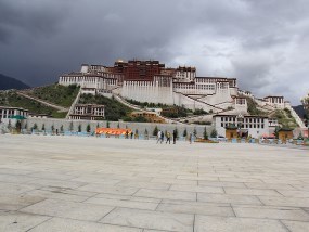 成都出发，康辉领航——一站式旅游咨询指南，畅游四川与全球